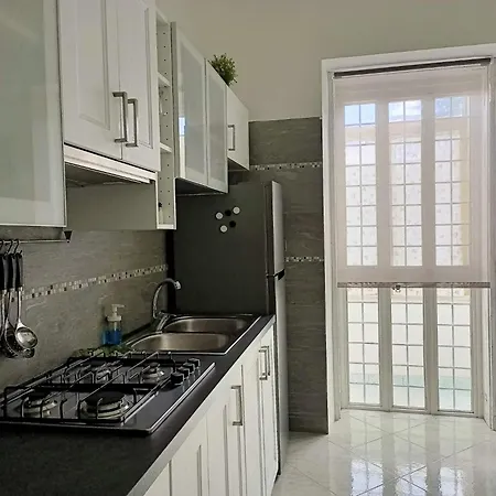 Francigena House * Rome